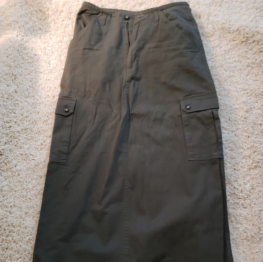 Cargo style with side pockets maxi skirt